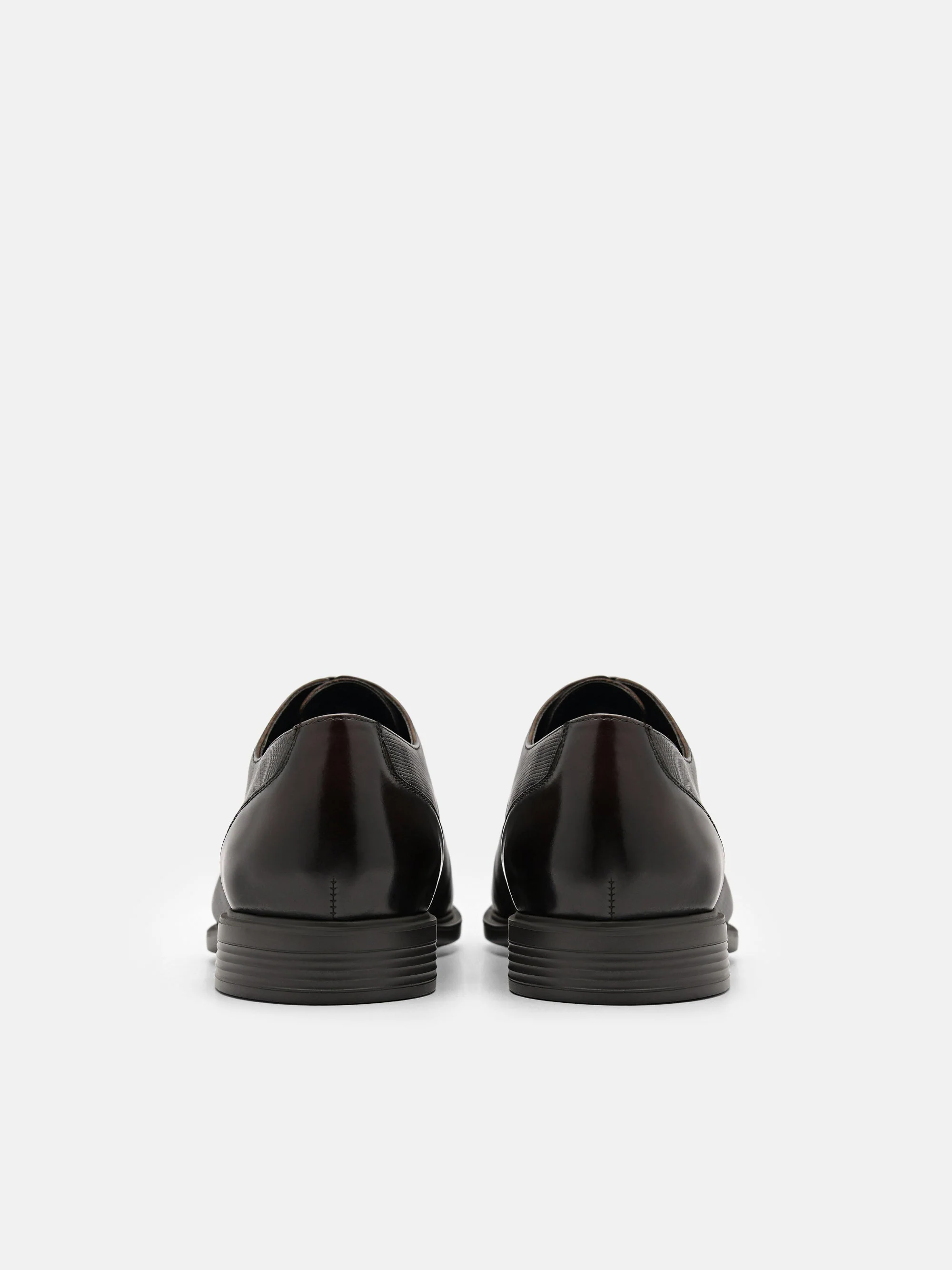 Altitude Lightweight Leather Oxford Shoes - Image 3