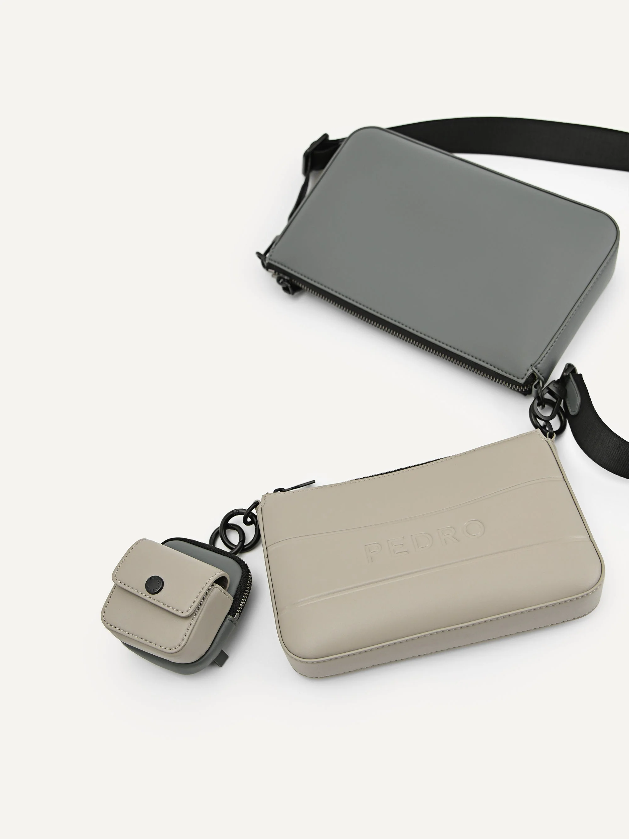 Frank Sling Bag - Image 12