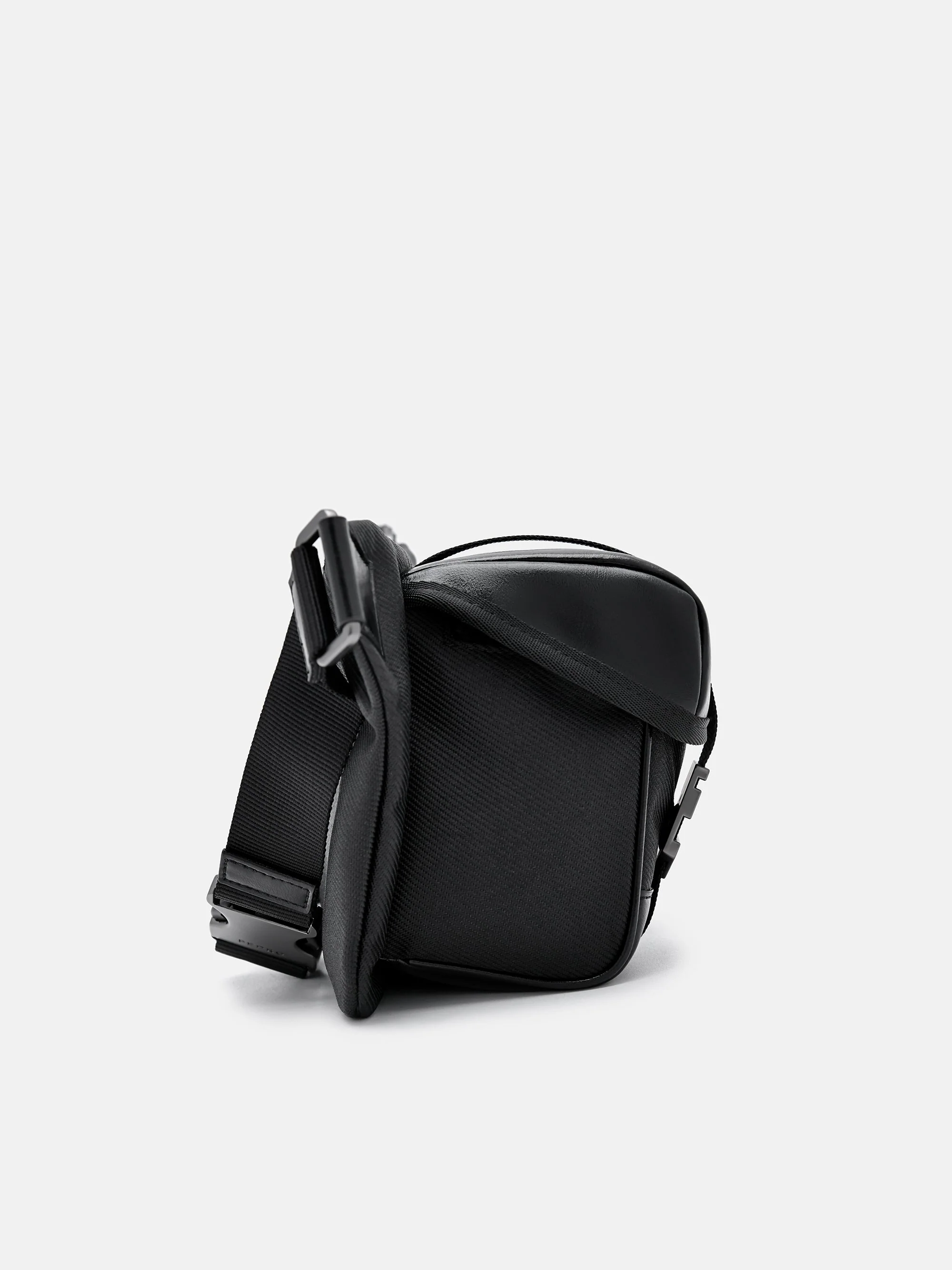 Hamilton Sling Pouch - Image 10