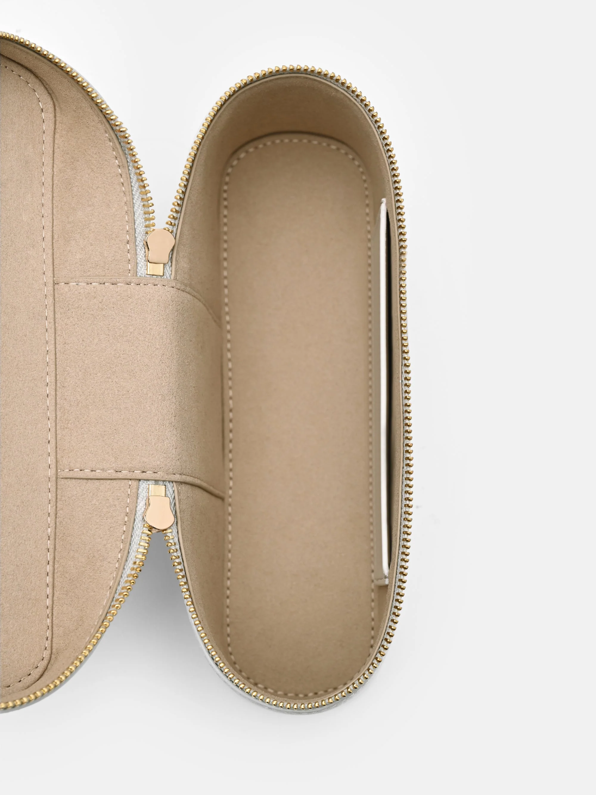 Ari Leather Shoulder Bag - Image 6